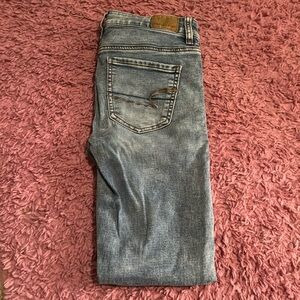 AMERICAN EAGLE Dark Wash Super Stretch Skinny Jeans! Super cute! So comfy.